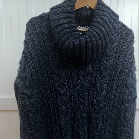 Jennifer Lopez Sweater Navy Cabin Core Cable Knit Cowl Neck Oversized Cozy Warm - Picture 1 of 9